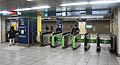 The ticket barriers for transferring between JR East and the Tokyo Metro Chiyoda Line, June 2019