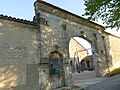 Portail de ferme XIXe siècle, au bourg