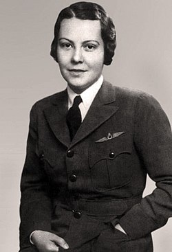 Sabiha Gökçen 1930-luvulla.