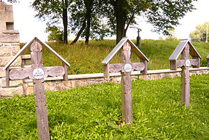 Воинское кладбище № 2 в окрестностях села Оженна, Польша