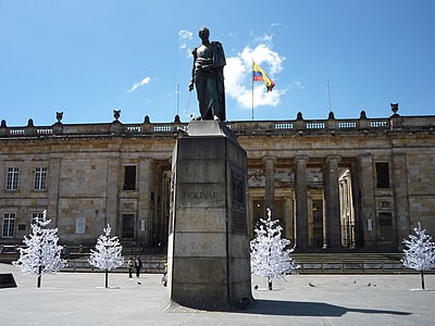 Monument à Simón Bolívar (1846), Bogota, place Bolívar.