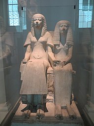 Chambre 4 - Statue en pierre calcaire d'un mari et d'une femme, 1300-1250 av. J.-C.
