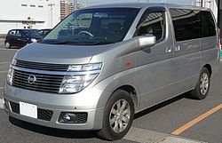 Nissan Elgrand E51 (2002–2004)