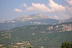 Vue de la face nord-ouest de la Grande Sure, depuis Saint-Jean-de-Moirans.