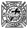 騎士儀礼のロゴ。末広十字に「IN HOC SIGNO VINCES」。