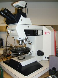 An incident light microscope used for petrology Leica DMRX.jpg