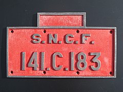 Plaque simplifiée de 141 C, ce modèle équipa les locomotives héritées des anciens réseaux.