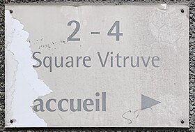 Voir la plaque.