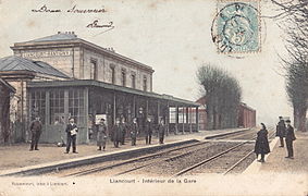 Intérieur de la gare, à la même époque.