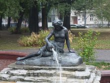 Sculpture 'Devojka sa krčagom' in Pionirski Park in Beograd (close), October 13, 2012.jpg