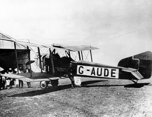 StateLibQld 1 104684 QANTAS aircraft, the Armstrong Whitworth FK8, ca. 1922