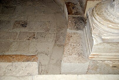 Abside de plan outrepassé de la cathédrale Notre-Dame-de-Nazareth de Vaison.