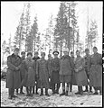 1943年4月、フィンランドにおいてフィンランド陸軍・ドイツ陸軍・イタリア陸軍・ハンガリー陸軍・ルーマニア陸軍将校らと写る陸軍少佐（左より3人目）