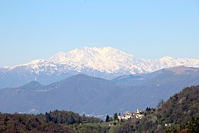 Bedigliora vor dem Monte-Rosa-Massiv