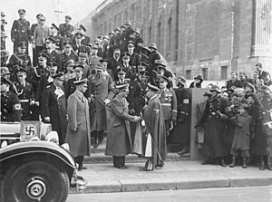 Fuhrerbegleitkommando and other uniformed SS men providing security for Hitler in February 1939 Bundesarchiv Bild 183-E03059, Berlin, Pergamon Museum, Ausstellungsbesuch Hitler.jpg