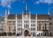 Guildhall- ceremonijalno i upravno sjedište City of London i njegove korporacije.