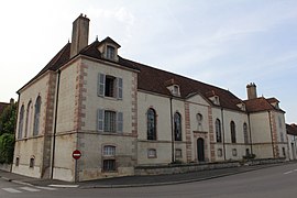 卢昂神学院（法语：Hôtel-Dieu de Louhans）