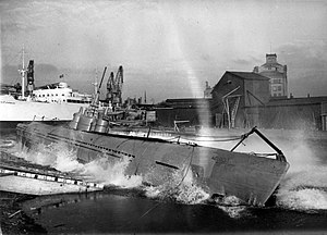 HMS Sjöhästen vid sjösättningen 1940.