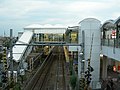 橋上駅舎全景（2007年10月）