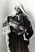 Palestinská matka s dítětem, 1918–1938