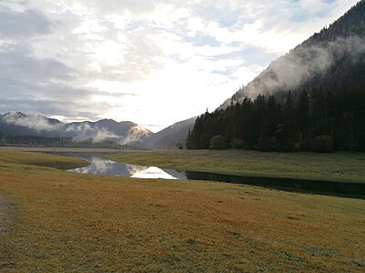 Blick nach Südwesten über die enge Passage zum Mittersee