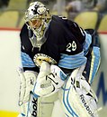 Marc-André Fleury im Februar 2011 bei einem Spiel gegen die Los Angeles Kings in Pittsburgh