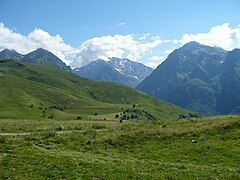 Montagnes depuis le hameau de Balestat (juillet 2008)