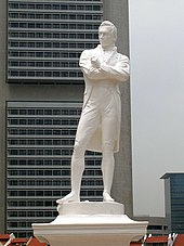 White statue of Sir Stamford Raffles standing