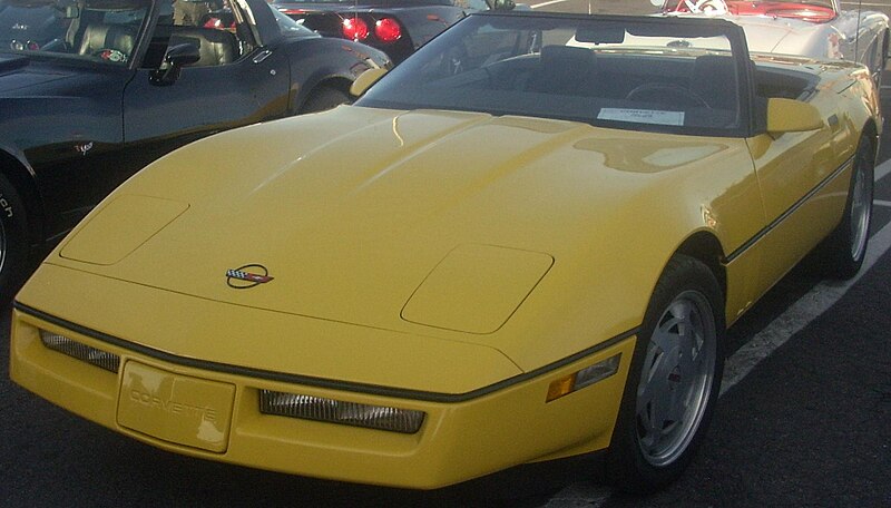 800px-%2788_Chevrolet_Corvette_Convertible_%28Orange_Julep%29.jpg