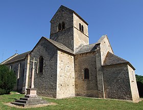 L'église d'Ozenay, placée sous le vocable des saints Gervais et Protais.