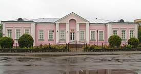 Будинок, в якому жила Леся Українка та пам'ятник Л. Українці.jpg
