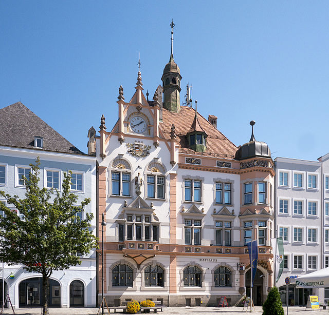 Rathaus am Stadtplatz