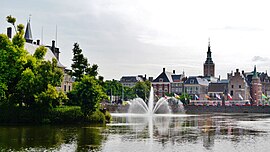 Den Haag Binnenhof Hofvijver 1.jpg