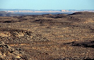 Fadnoun-Plateau mit Blick Richtung Illizi (2002)