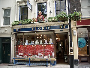 Вітрина крамниці Floris of London