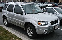 Модель первого поколения (также Ford Maverick/Mazda Tribute)