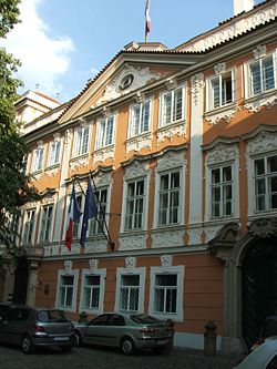 L'ambassade de France en Tchéquie, à Prague.