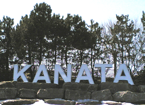 Der Kanata Schriftzug am Highway 417