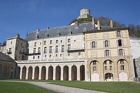 Le château de La Roche-Guyon.