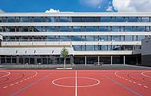 Lycée Français Marie Curie de Zurich, Zukunftstrasse