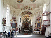 Интерьер дворцовой церкви