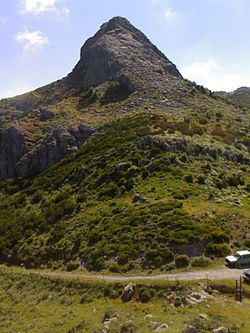 Veduta della cima di Monte Entu prima dell'incendio del 24 luglio 2021