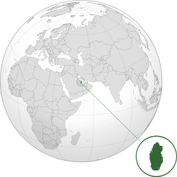 Location and extent of Qatar (dark green) on the Arabian Peninsula.