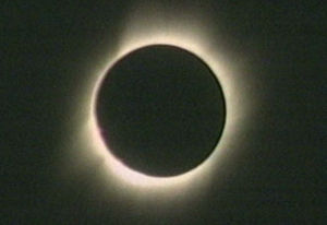 Solar eclipse 2006-03-28, The sun's corona, or...
