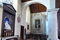 Marienstatue und nördlicher Nebenaltar in der Abtei Saint-Vincent-aux-Bois