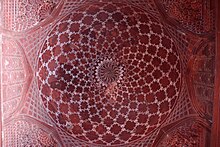 Dome with corner squinches in the mosque of the Taj Mahal complex Taj Mahal Mosque Ceiling (28238850399).jpg
