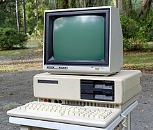 Tandy 1000 computer original.jpg