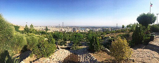 نمای دید باز بوستان آبشار تهران