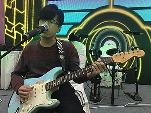 許順哲2016年11月19日在長春紅旗街萬達廣場演出。