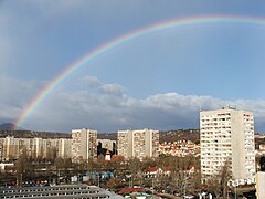 …és Békásmegyer fölött